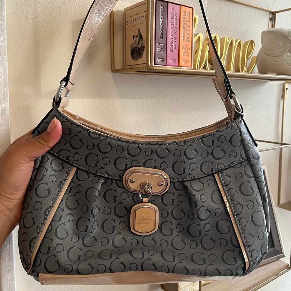 Guess shoulder bag